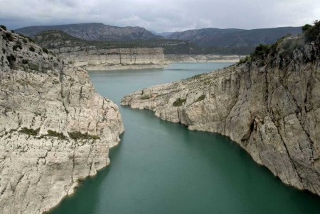 Cataluña solo reutiliza el 6% del agua depurada